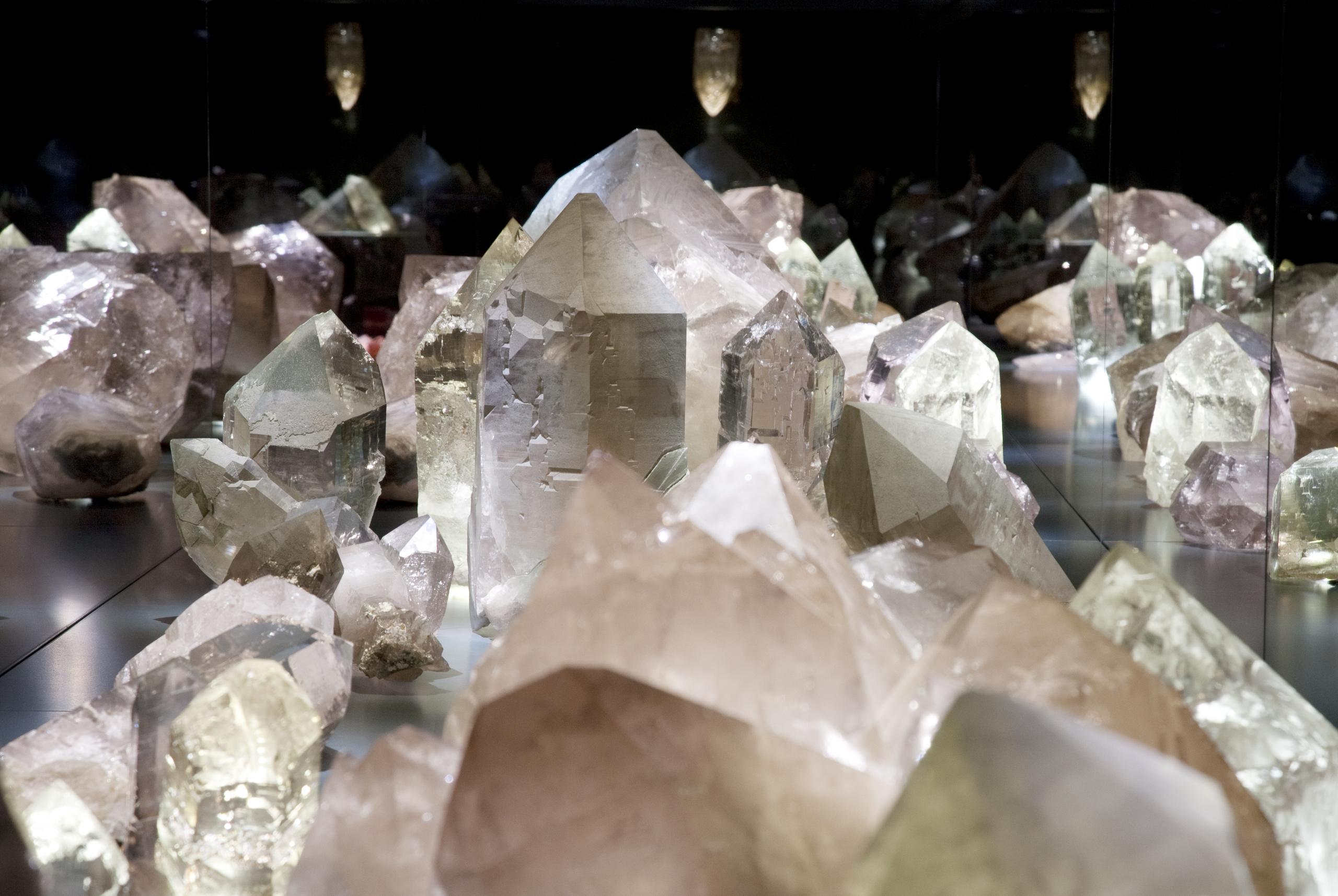 Plangenstock Kristalle Riesenkristalle NMBE Naturhistorisches Museum Bern